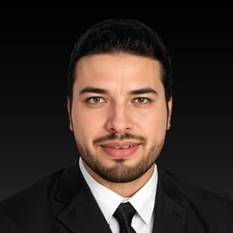 م/مصطفى منصور